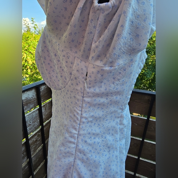 H&M White Puff Sleeve Floral Mini Dress - Picture 7 of 9